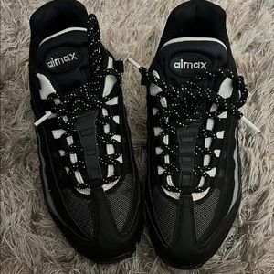 Nike Air Max 97 Shoes- only worn a few times